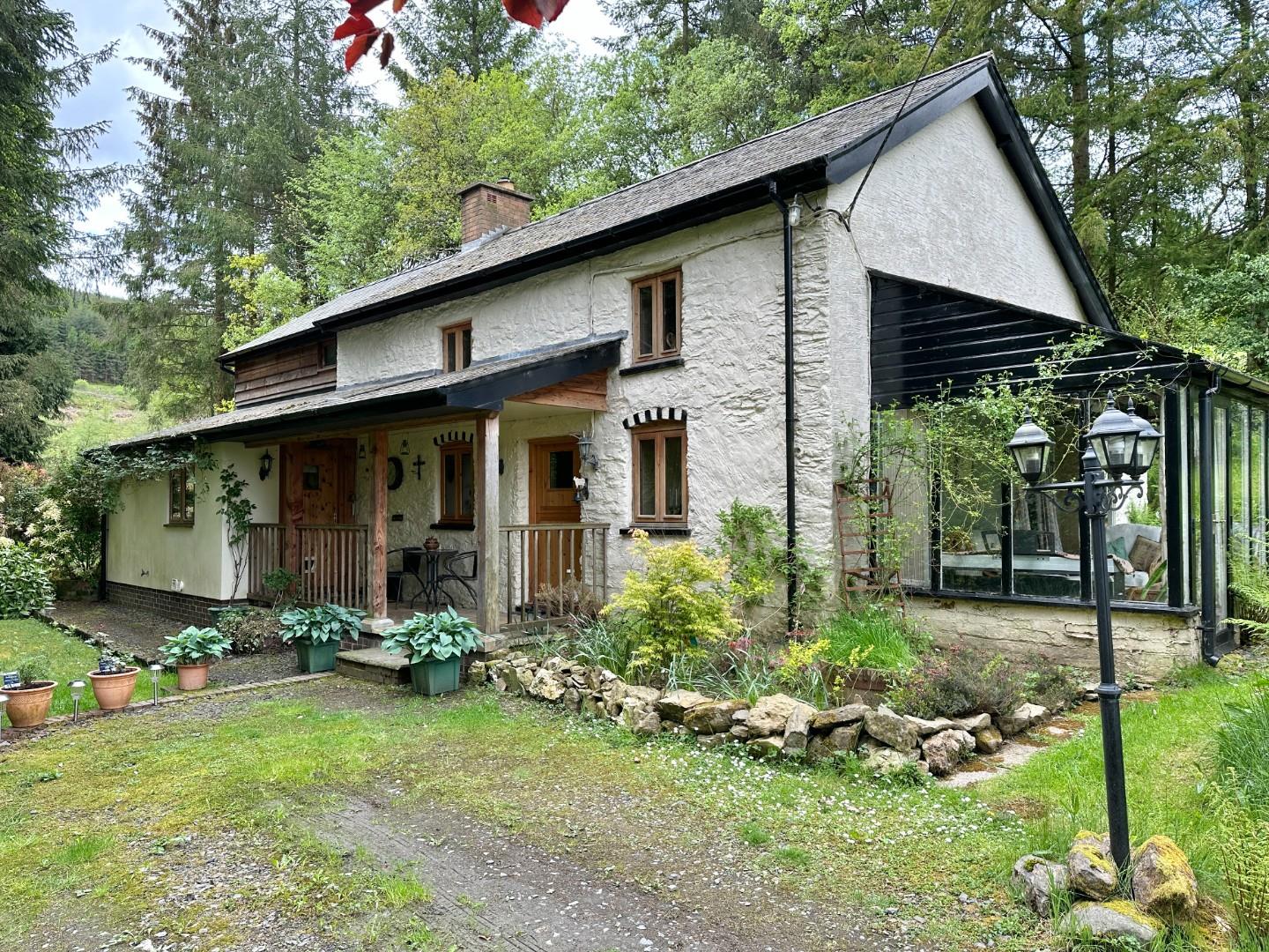 Foel Goch,, Llanidloes, SY18 6PS Estate Agents & Auctioneers